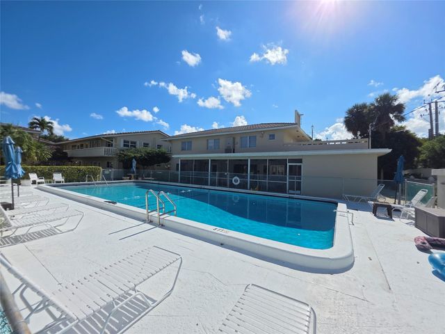 2131 NE 42nd Ct 209E, Lighthouse Point, FL 33064