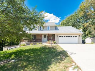 4917 S LAKE CAMELOT Drive, Mapleton, IL 61547