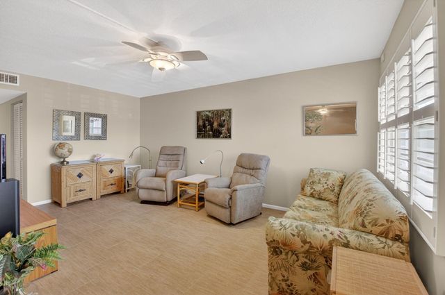 2047 Newcastle C, Boca Raton, FL 33434