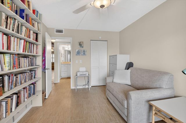 2047 Newcastle C, Boca Raton, FL 33434