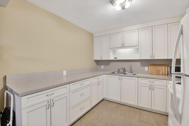 2047 Newcastle C, Boca Raton, FL 33434