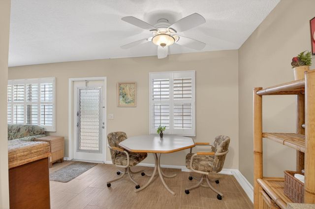 2047 Newcastle C, Boca Raton, FL 33434