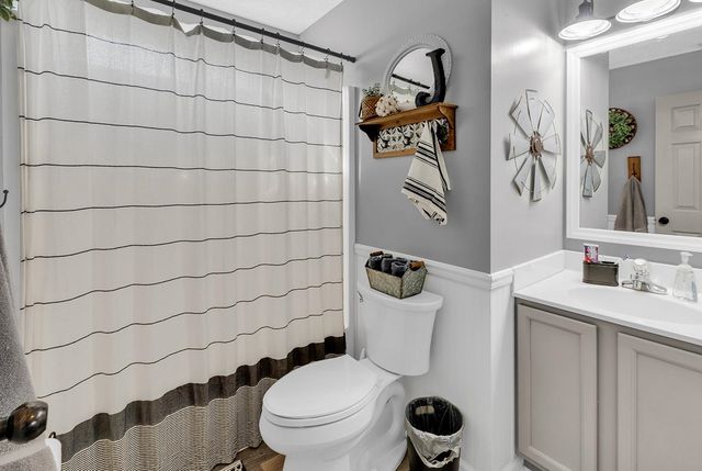 1010 Autumn Dr., Murrells Inlet, SC 29576