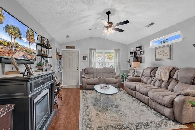 1010 Autumn Dr., Murrells Inlet, SC 29576