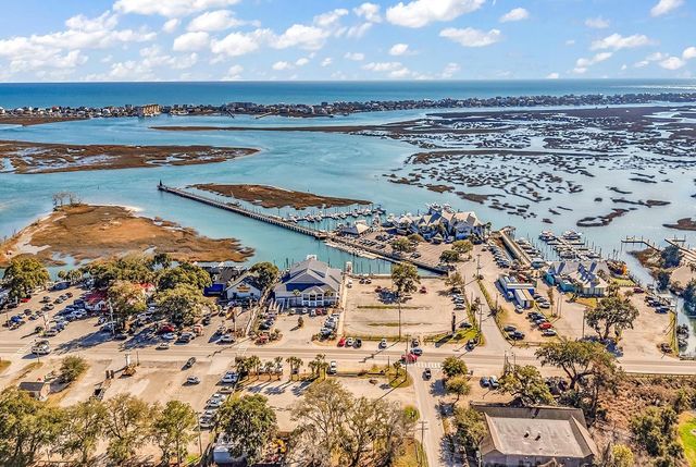 1010 Autumn Dr., Murrells Inlet, SC 29576