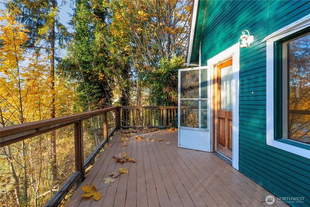 40424 Ski Park Road E, Eatonville, WA 98328