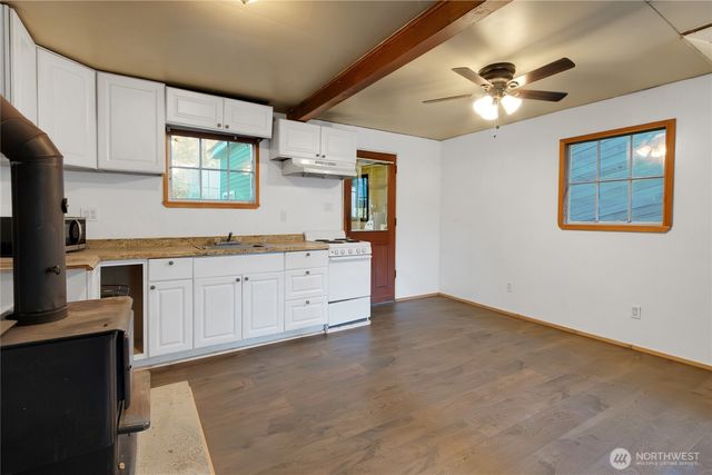 40424 Ski Park Road E, Eatonville, WA 98328