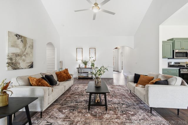 27765 E 109th Place S, Coweta, OK 74429