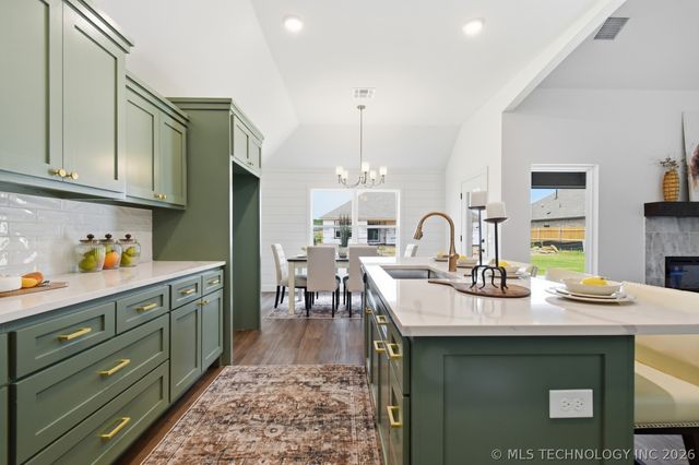 27765 E 109th Place S, Coweta, OK 74429