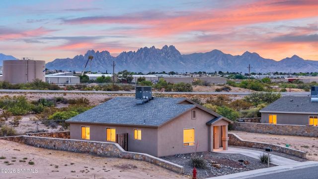 4371 Paseo Del Oro Circle, Las Cruces, NM 88007