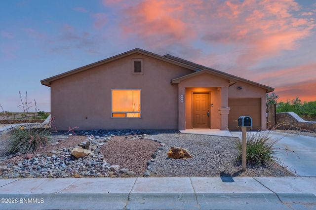 4371 Paseo Del Oro Circle, Las Cruces, NM 88007