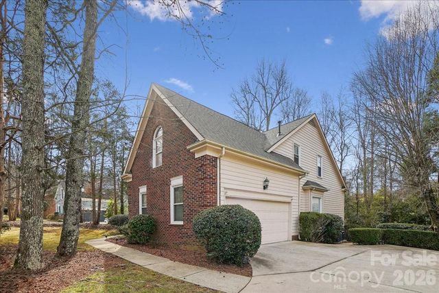 10442 Breamore Drive, Charlotte, NC 28270