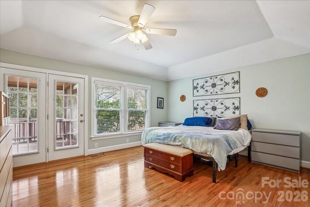 10442 Breamore Drive, Charlotte, NC 28270