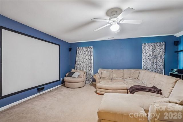 10442 Breamore Drive, Charlotte, NC 28270