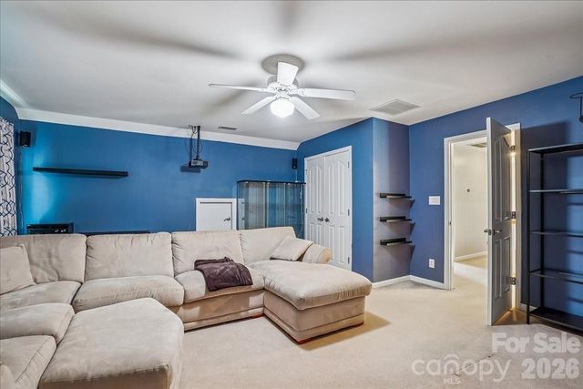 10442 Breamore Drive, Charlotte, NC 28270