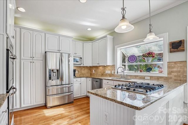 10442 Breamore Drive, Charlotte, NC 28270