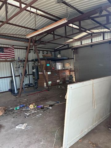 24926 N County Road 3170, Elmore City, OK 73433