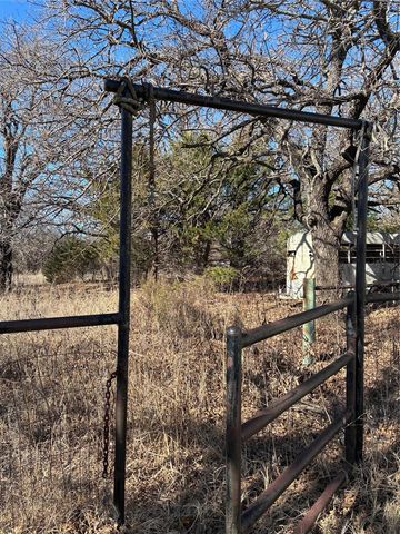 24926 N County Road 3170, Elmore City, OK 73433