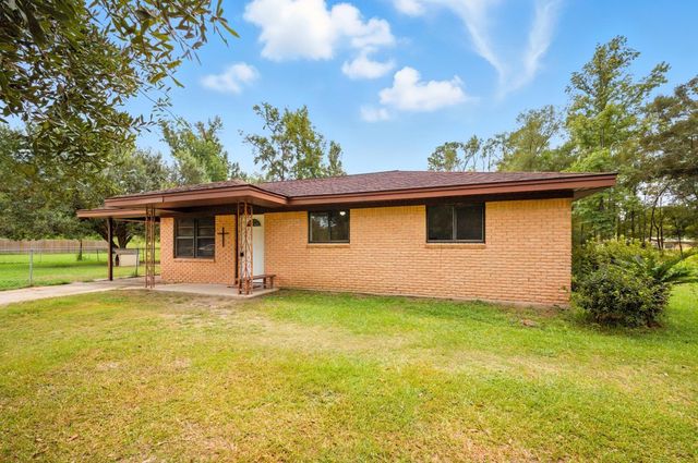 2564 Dennis Street, Orange, TX 77632