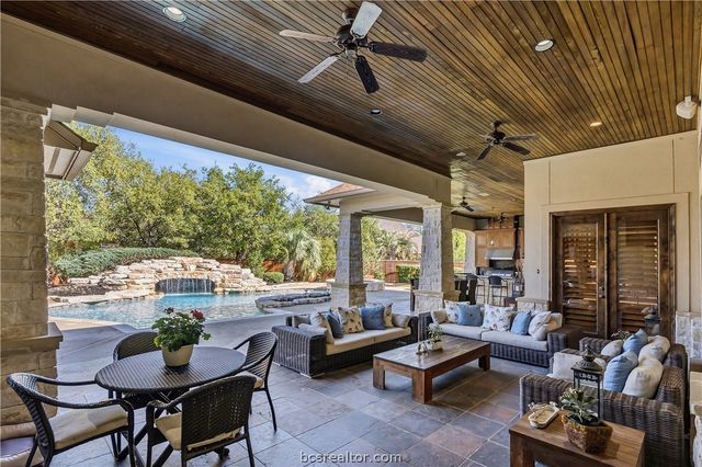4900 Somerset Hills Court, College Station, TX 77845