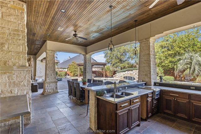 4900 Somerset Hills Court, College Station, TX 77845