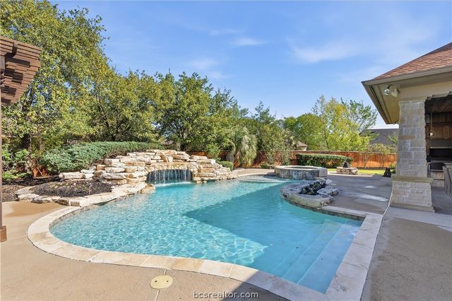 4900 Somerset Hills Court, College Station, TX 77845