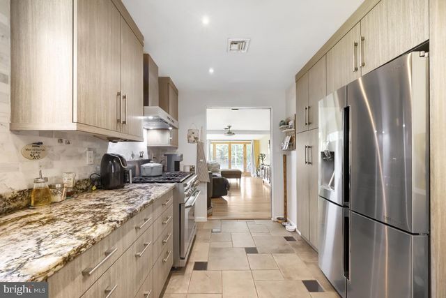 1873 POTOMAC, Pasadena, MD 21122