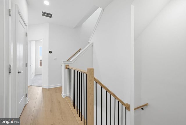 43403 FIFEVILLE SQ, Ashburn, VA 20148