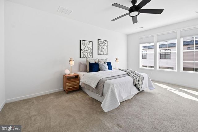 43403 FIFEVILLE SQ, Ashburn, VA 20148