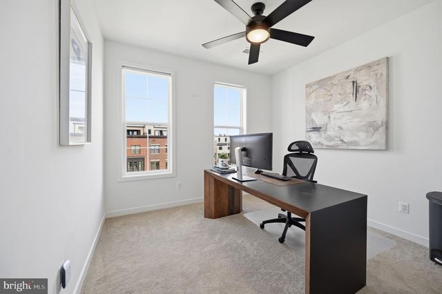 43403 FIFEVILLE SQ, Ashburn, VA 20148