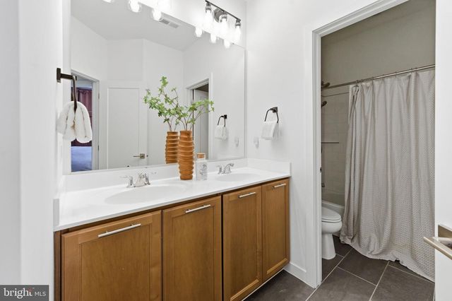 43403 FIFEVILLE SQ, Ashburn, VA 20148