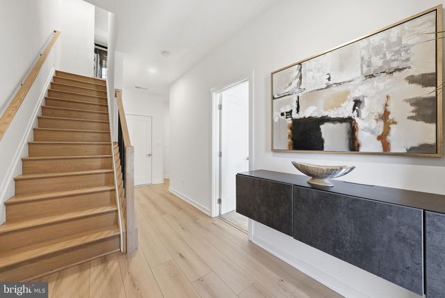 43403 FIFEVILLE SQ, Ashburn, VA 20148