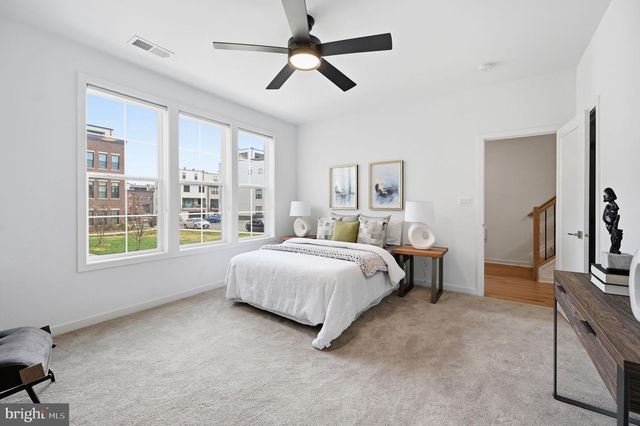 43403 FIFEVILLE SQ, Ashburn, VA 20148