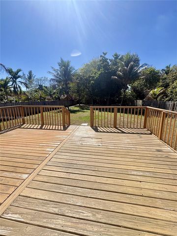 2632 Madison St, Hollywood, FL 33020