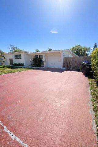 2632 Madison St, Hollywood, FL 33020