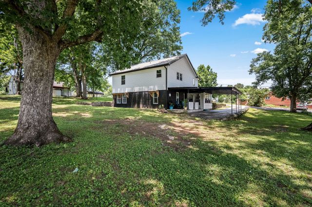 715 Cleveland St, Pulaski, TN 38478