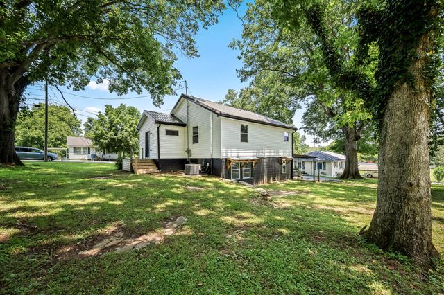 715 Cleveland St, Pulaski, TN 38478