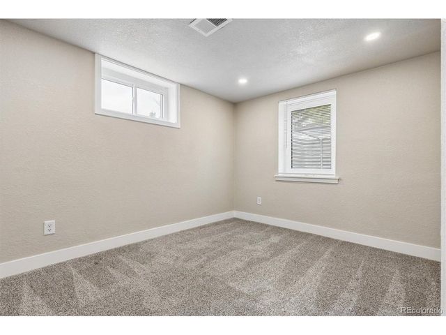4597 S Acoma St, Englewood, CO 80110