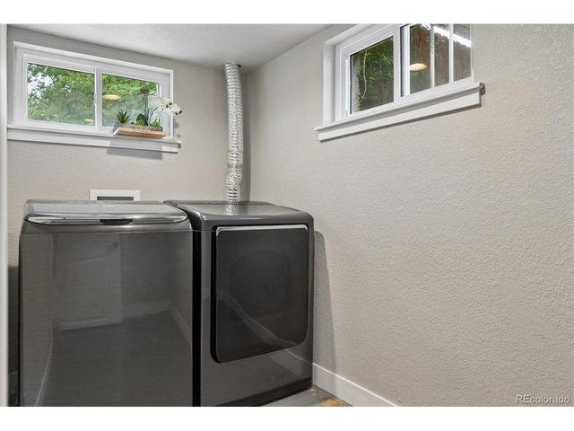 4597 S Acoma St, Englewood, CO 80110