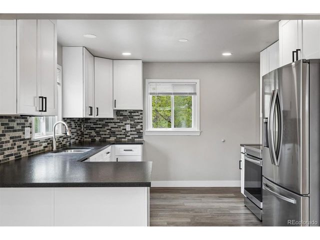4597 S Acoma St, Englewood, CO 80110
