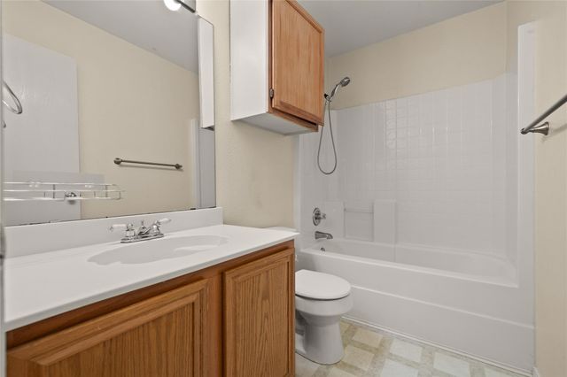 1305 Misty Meadow Drive, Midlothian, TX 76065