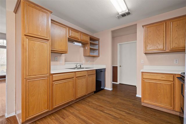 1305 Misty Meadow Drive, Midlothian, TX 76065