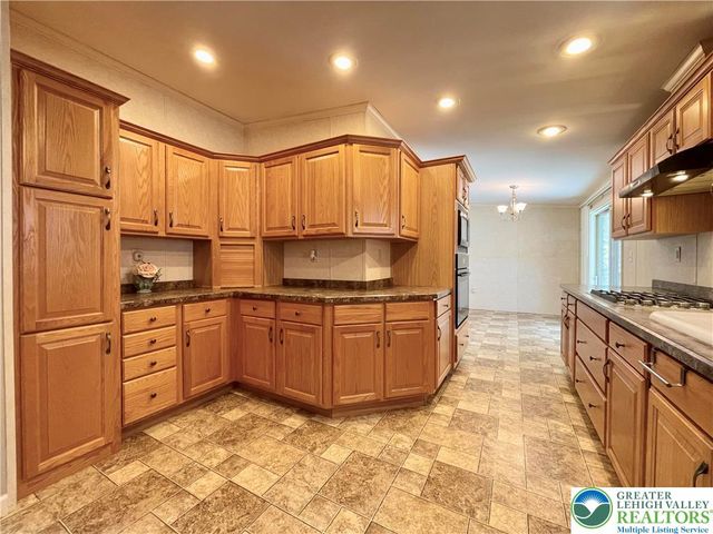 41 Spring Road, Earl Twp, PA 19512