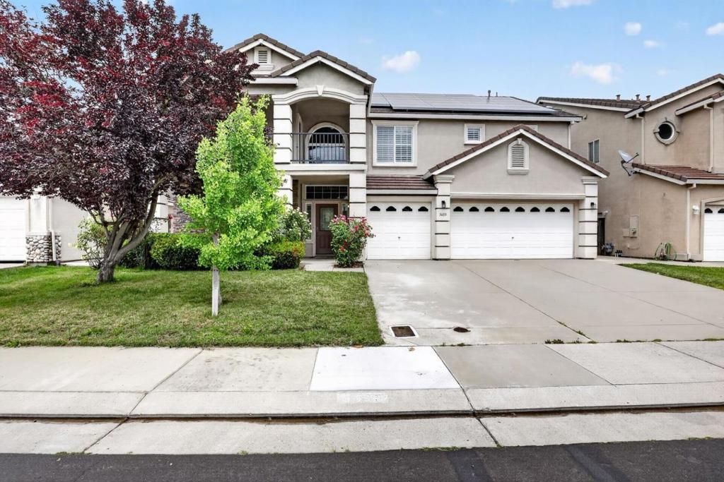 Image 2 of property listing at 5433 Gladstone Drive, Stockton, CA 95219