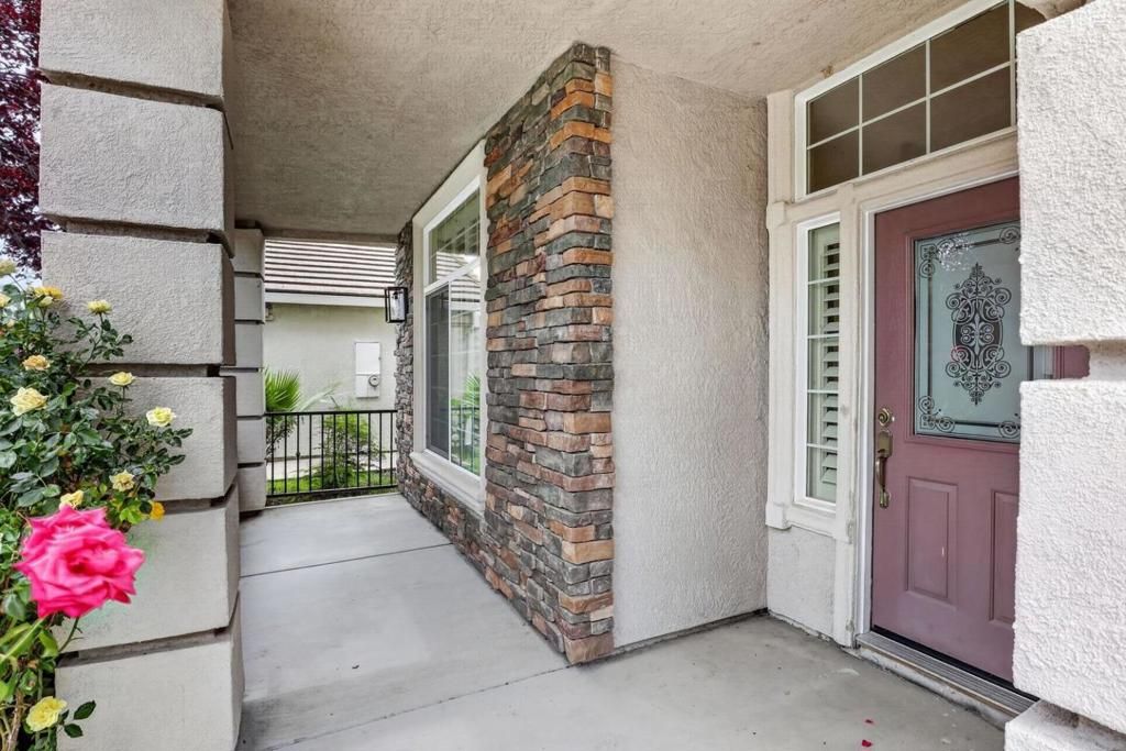 Image 5 of property listing at 5433 Gladstone Drive, Stockton, CA 95219