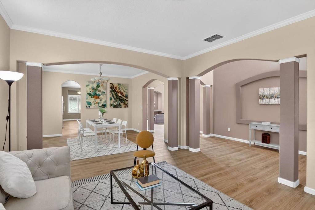 Image 9 of property listing at 5433 Gladstone Drive, Stockton, CA 95219