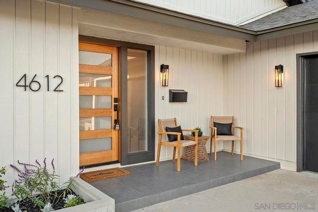 4612 Benhurst Avenue, San Diego, CA 92122