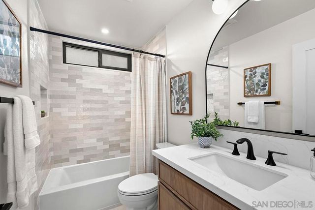 4612 Benhurst Avenue, San Diego, CA 92122