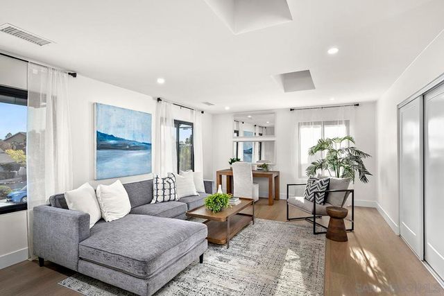 4612 Benhurst Avenue, San Diego, CA 92122