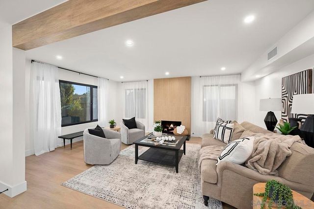 4612 Benhurst Avenue, San Diego, CA 92122